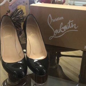 Christian Louboutin Simple Black Pump size 38.